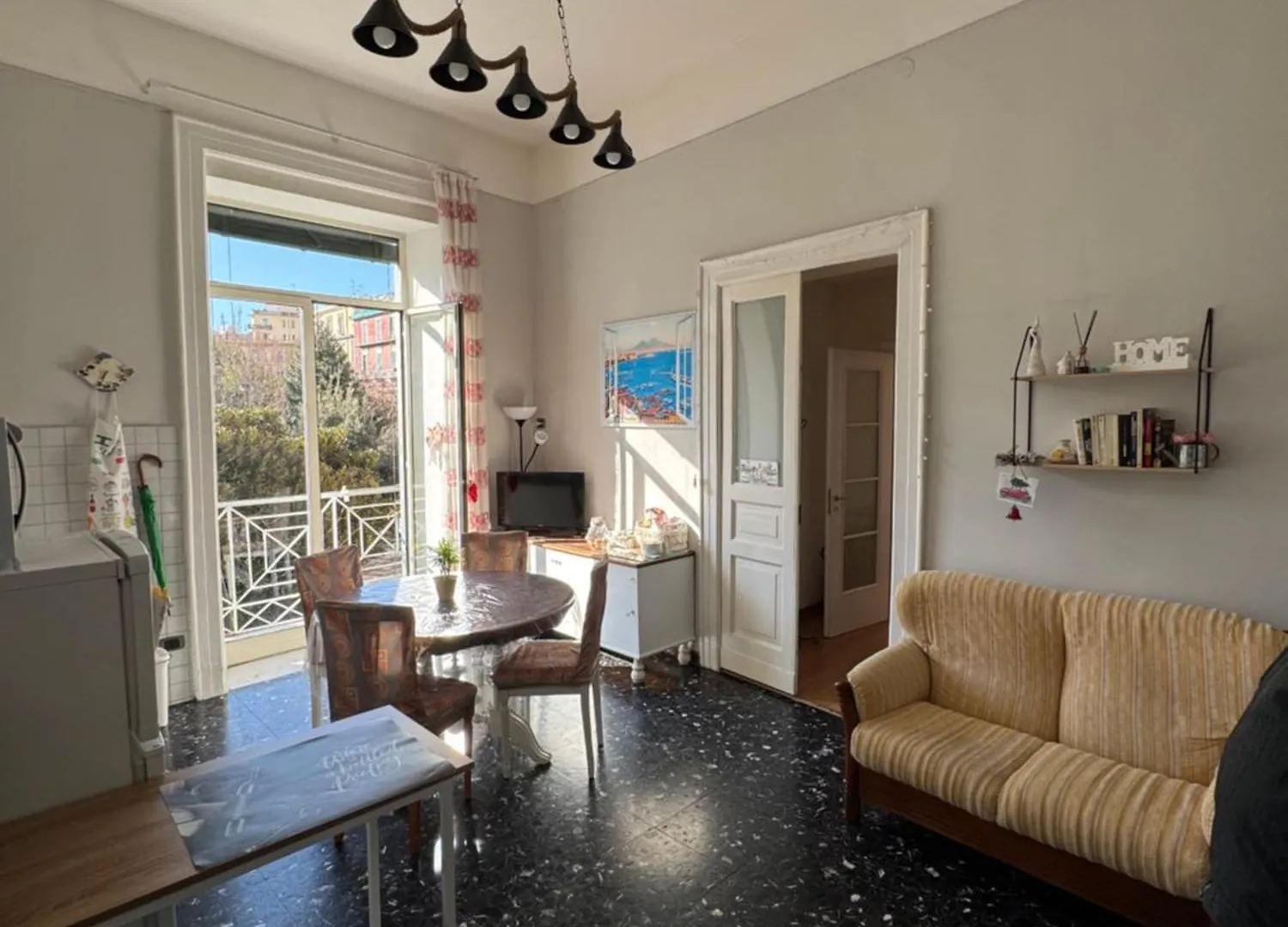 Casa Vacanze A Casa Di Ciro Naples Apartment